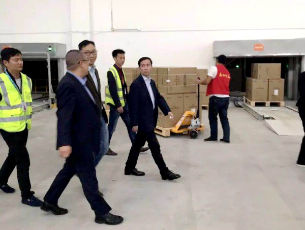 1510898288210054.jpg 4.jpg