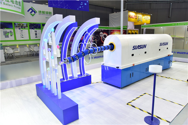 1530759639374299.jpg 蛇形機(jī)器人.jpg