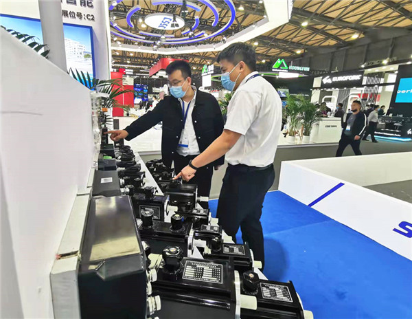 1635322081506237.jpg 新松低壓伺服驅(qū)動器系列產(chǎn)品.jpg