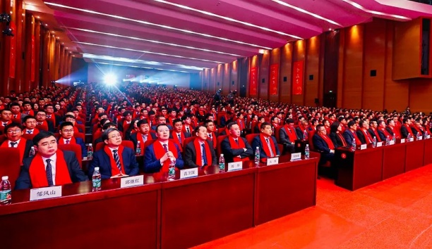 合眾志 跨山海 躍龍門(mén)